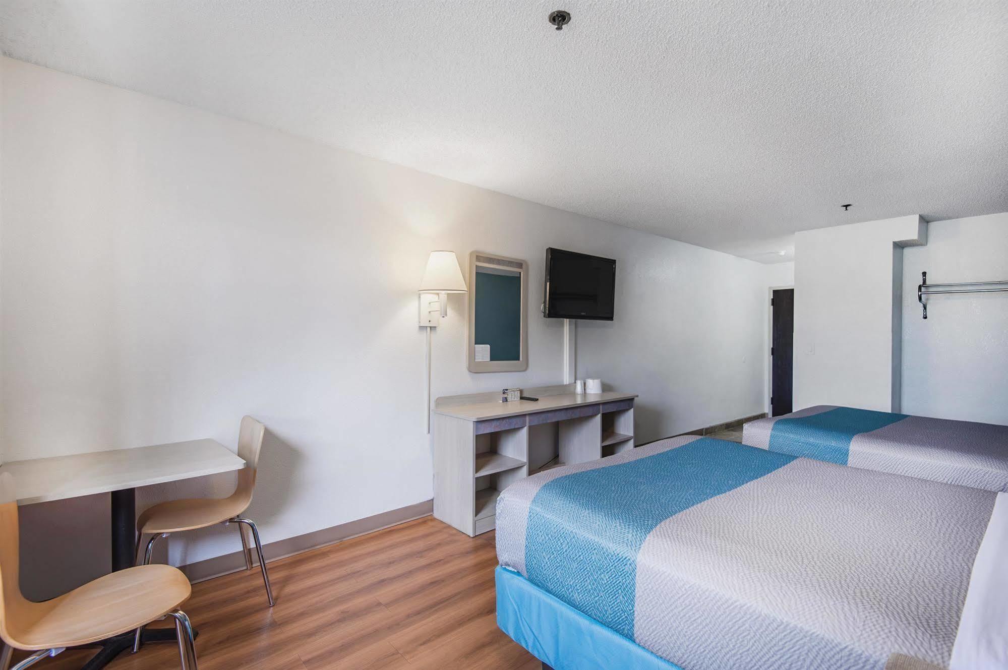 Motel 6-Lawrence, Ks Esterno foto